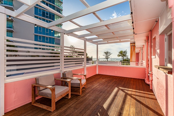 a balcony at Medusa Balcony King Room, Pink Hotel