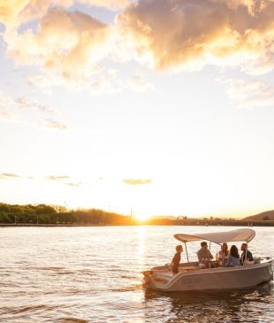 <p><i>A 60-second guide</i> to doing summer in <strong>Canberra</strong> right</p>
