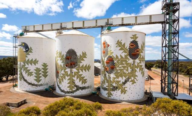 The Western Australian silo trail just waiting to be driven