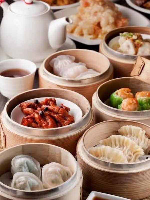 Enjoy a yum cha feast at Landmark Restaurant in Brisbane.