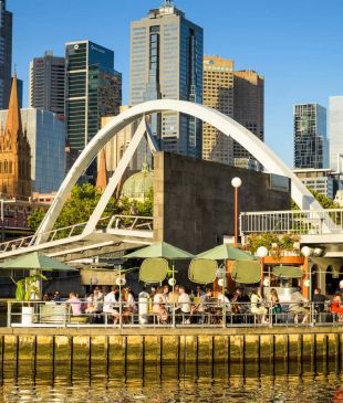 <p><i>A 60-second guide</i> to doing summer in <strong>Melbourne</strong> right</p>
