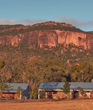 <p><i>7 of the best farm stays</i> around <strong>Australia</strong></p>
