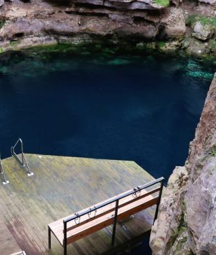 <p><i>Exploring</i> the <strong>Limestone Coast’s</strong> most incredible natural wonders</p>
