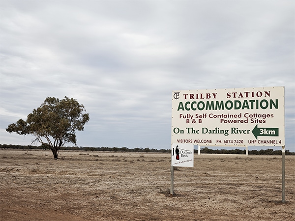 Stay on an outback station (Credit Destination NSW)