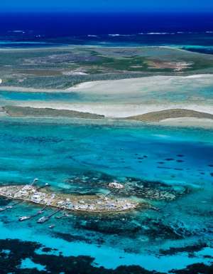 abrolhos islands coastline