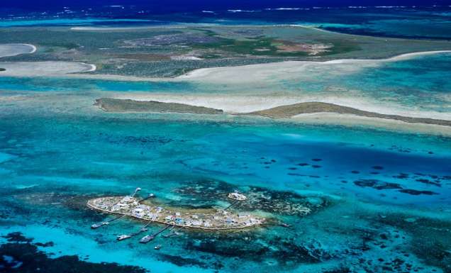 abrolhos islands coastline