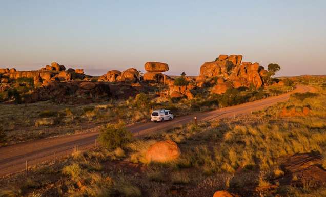Driving to Karlu Karlu