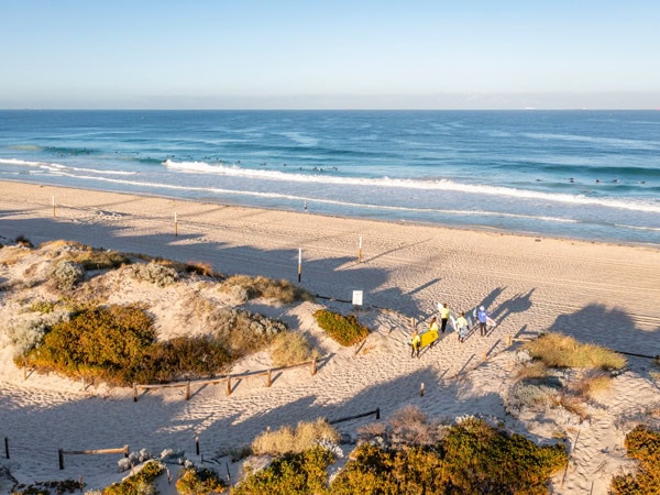 the Scarborough Beach Surf School in Perth