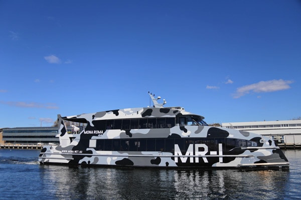 Mona Ferry, Mona Roma