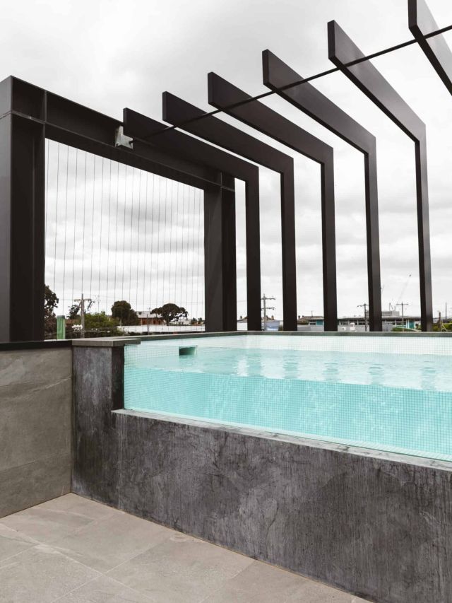 the rooftop pool at Timber Door, Geelong accommodation