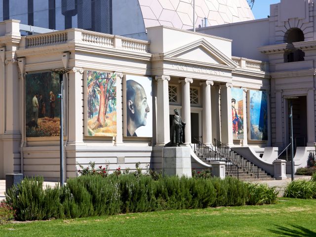 the exterior of Geelong Gallery