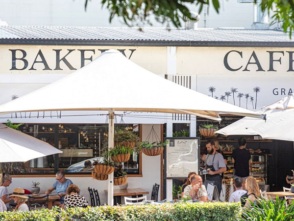 alfresco dining at Grant Street Kitchen, Port Douglas