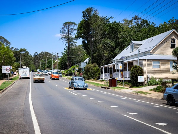 a streetscape in Kangaroo Valley