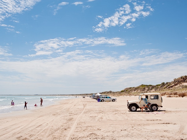 Drive Long Beach in a Land Rover in Robe, South Australia