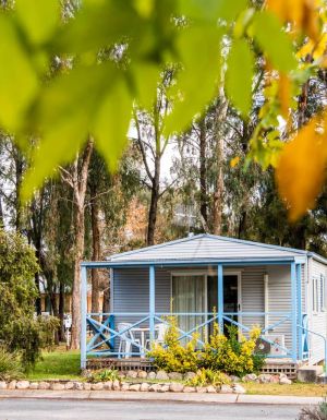 a self-contained cabin at Mudgee Riverside Park