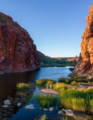 the spectacular view of Glen Helen Gorge
