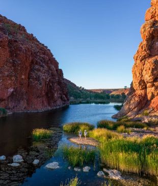 <p><i>The ultimate guide</i> to exploring the <strong>West MacDonnell Ranges</strong></p>
