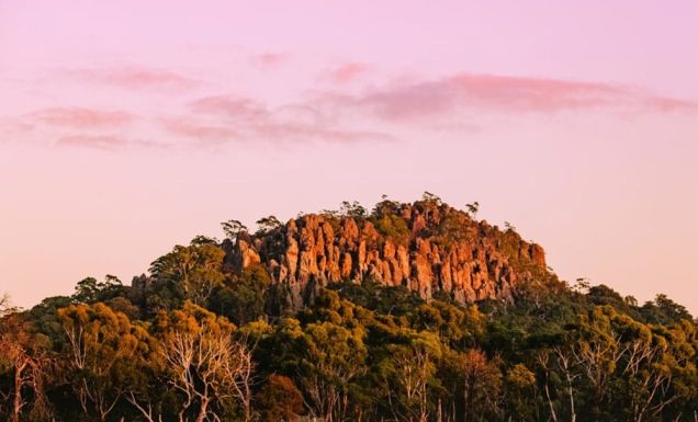 mount macedon hanging rock