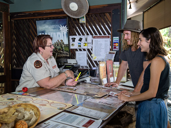 Kakadu guests arriving at Bowali Visitor Centre