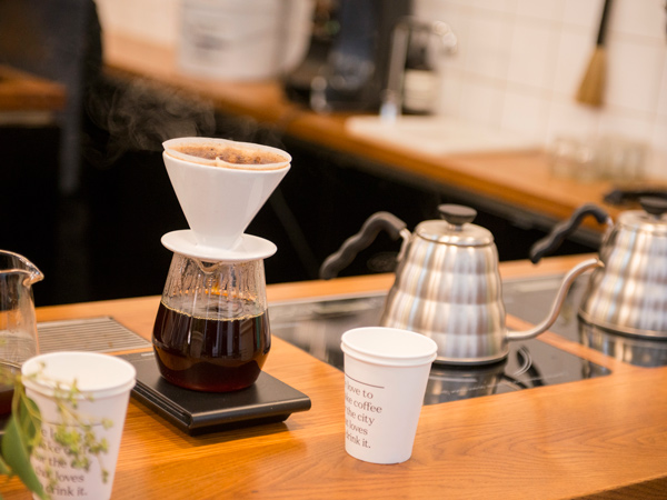 coffee making at Market Lane Coffee, Melbourne