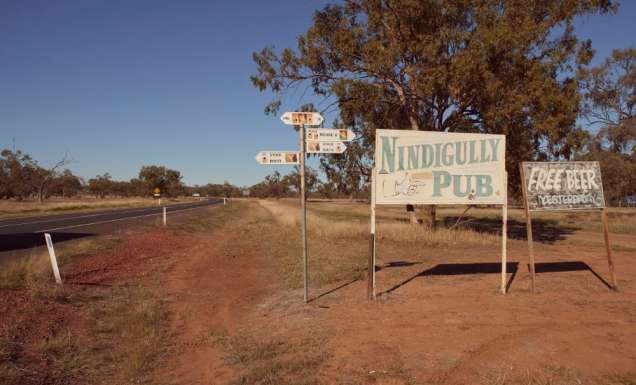 Nindigully pub