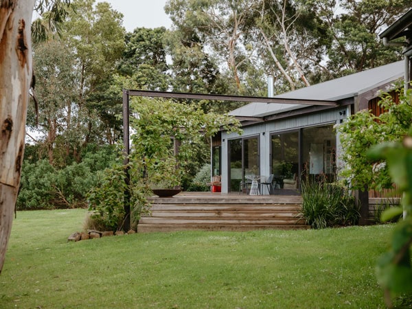 an accommodation at Hart's Farm surrounded by lush greenery