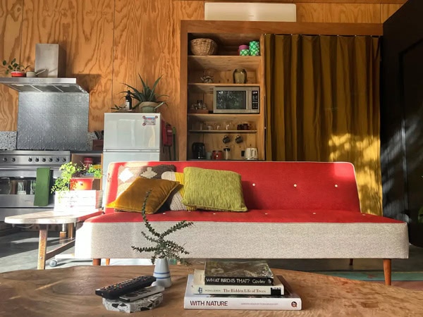 a retro lounge suite at Wattlebird Studio, Mornington Peninsula