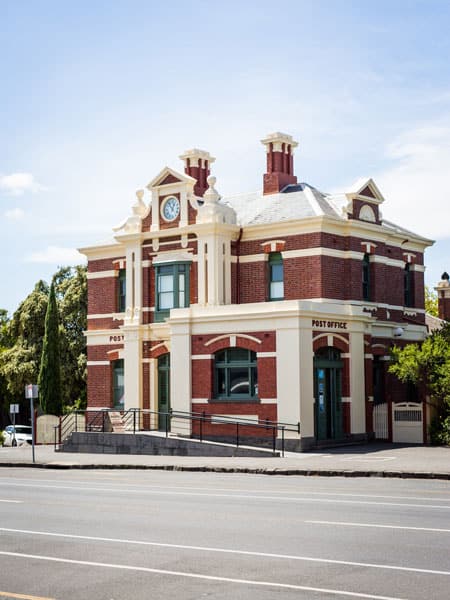 Queenscliff streetscape.