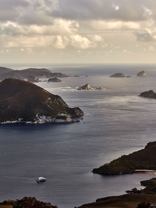 On Board Expeditions