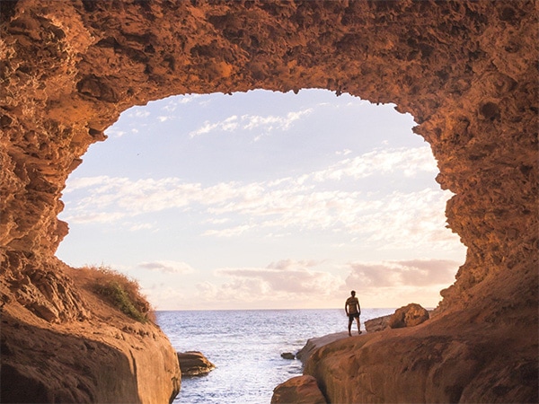 Talia Caves lures you to the edge of the world.