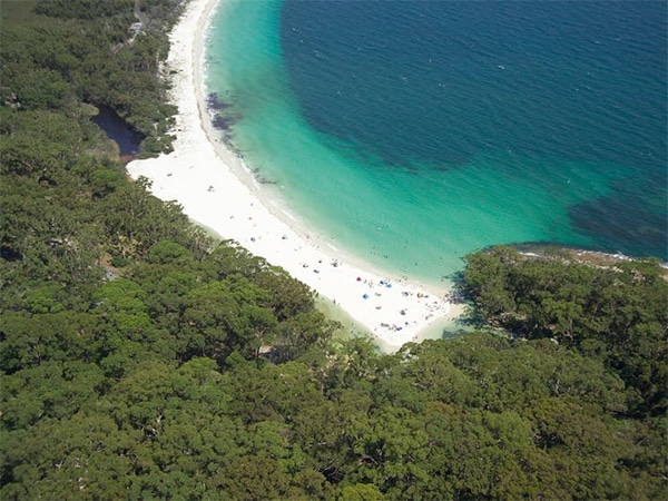 Jervis Bay green patch camping
