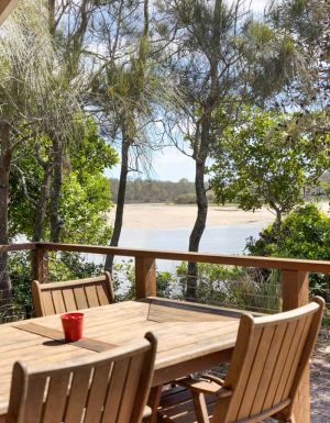 Red Rock Deluxe Beach Tent