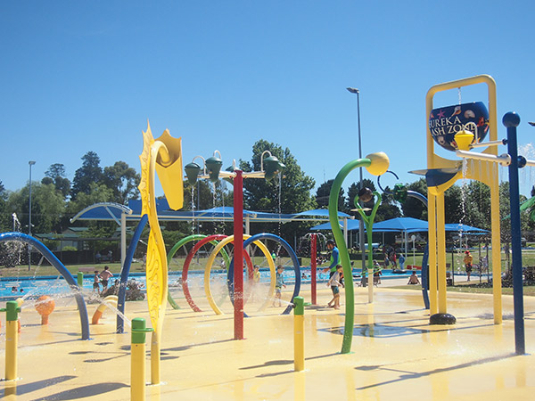 fun with kids at Eureka Aquatic Centre in Ballarat
