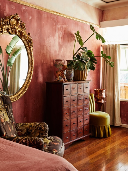 Eltham Hotel interior