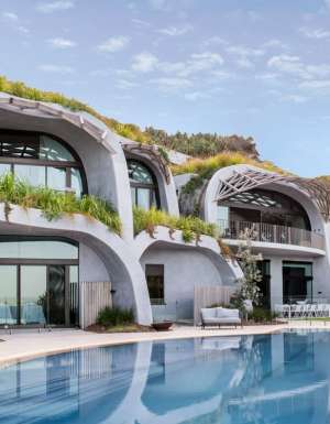 100 Unique stays with wow factor