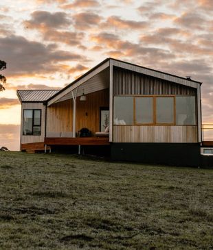 <p><i>Unique boutique stays</i> in <strong>Australia</strong></p>
