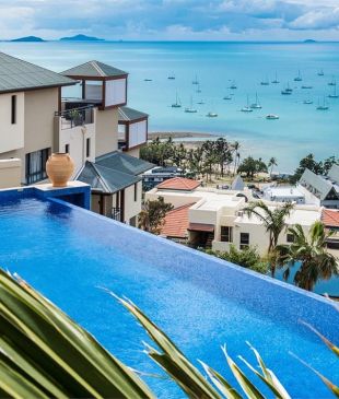 <p><i>A guide to the best</i> <strong>Airlie Beach</strong> accommodation</p>
