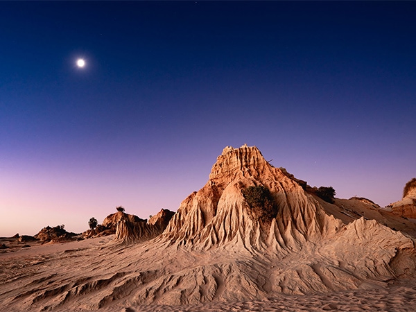 Mungo National Park at sunset