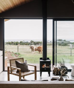 <p><i>The best</i> <strong>Phillip Island</strong> accommodation for a coastal getaway</p>
