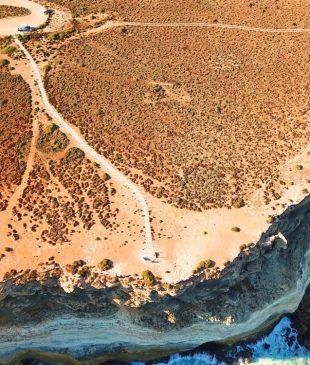 <p><i>The extraordinary experience</i> of exploring <strong>Indigenous Australia</strong></p>
