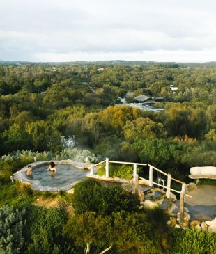 <p><i>7 unforgettable glamping stays</i> on the <strong>Mornington Peninsula</strong></p>
