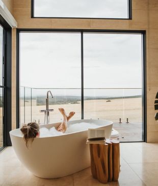 <p><i>The best luxury accommodation</i> on <strong>Kangaroo Island</strong></p>

