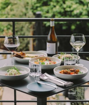 <p><i>20 of the best</i> <strong>Hunter Valley</strong> restaurants</p>
