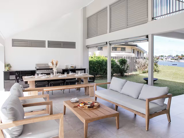 the interior of Mysa Yamba