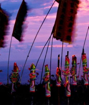 <p><i>Uncover the best culture and foodie experiences</i> on <strong>Christmas Island</strong></p>
