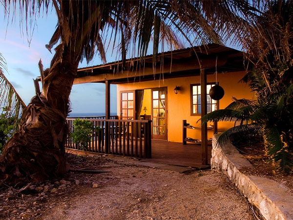 Exterior, Captain's Last Resort, Christmas Island Accommodation, Australia