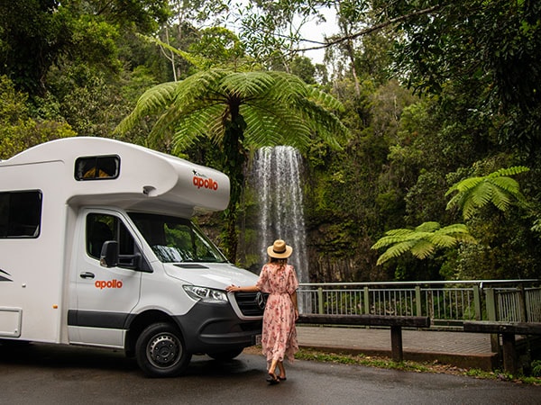Euro Deluxe 6Berth, Apollo Camper Vans, Australia