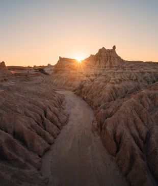 <p><i>A complete guide</i> to <strong>Australia’s</strong> incredible UNESCO World Heritage sites</p>
