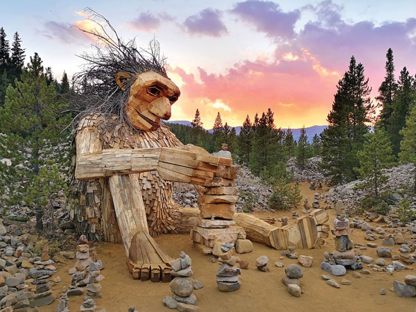 Isak Heartstone in Colorado. (Image: Thomas Dambo)