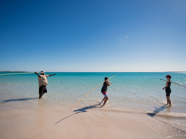 Fishing with Aboriginal tour guide at Lombadina. (Image: Tourism Western Australia)